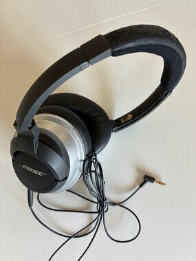 BOSE AE2 OVER THE EAR AUDIO HEADPHONES, BLACK